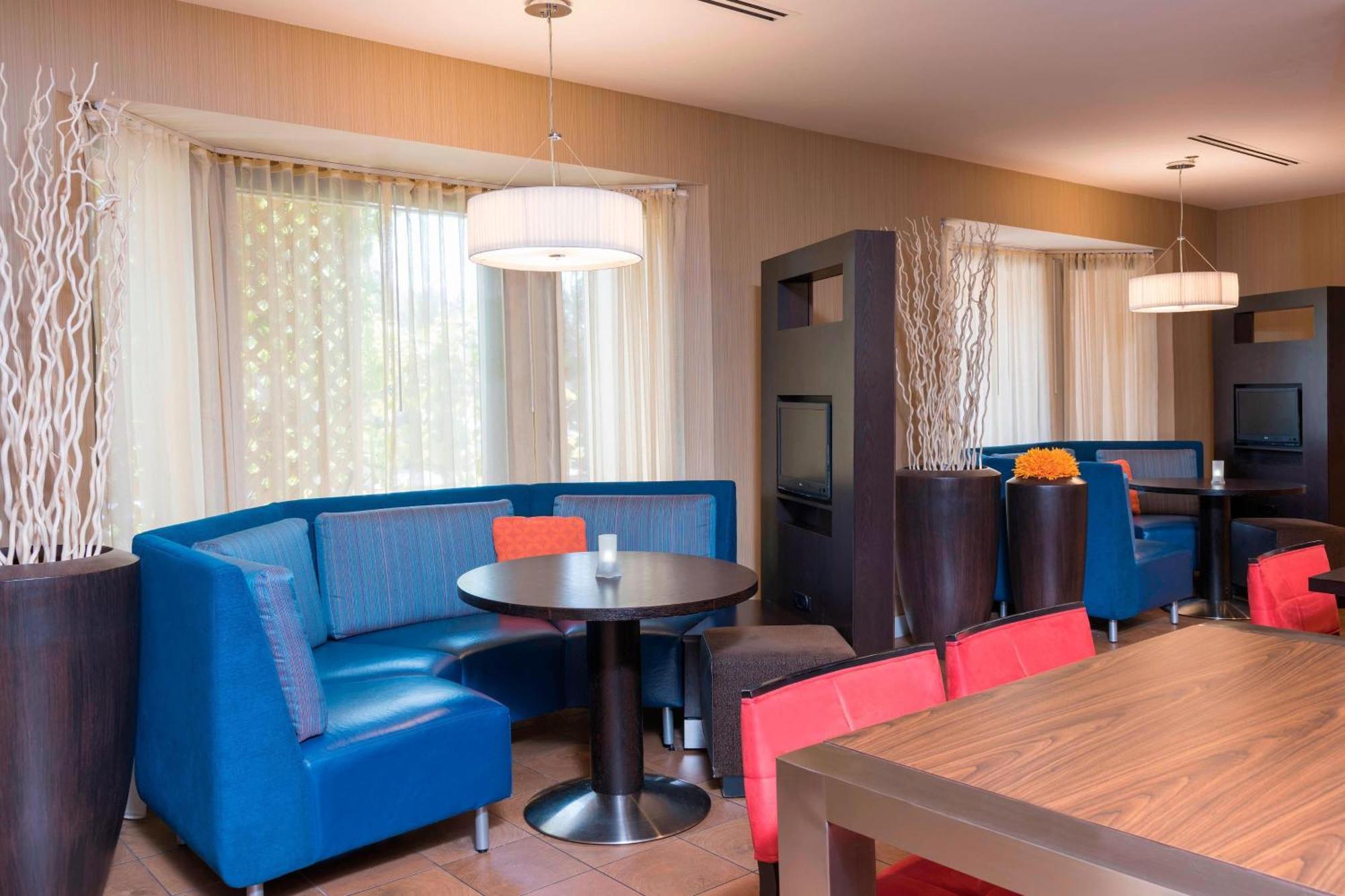 Courtyard By Marriott Livermore Bagian luar foto