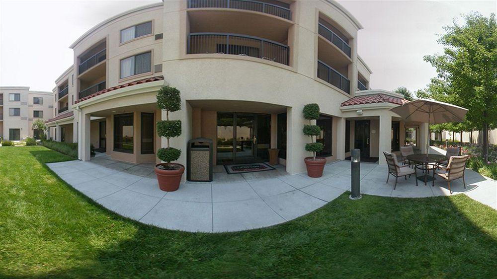 Courtyard By Marriott Livermore Bagian luar foto