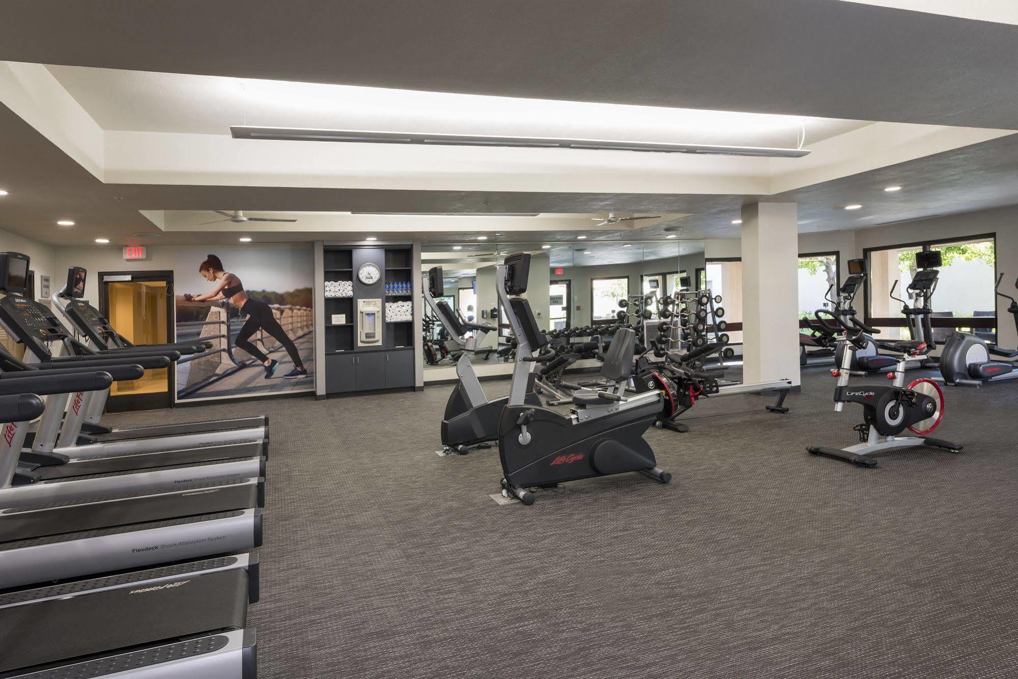 Courtyard By Marriott Livermore Bagian luar foto