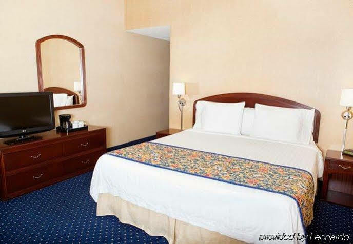Courtyard By Marriott Livermore Bagian luar foto